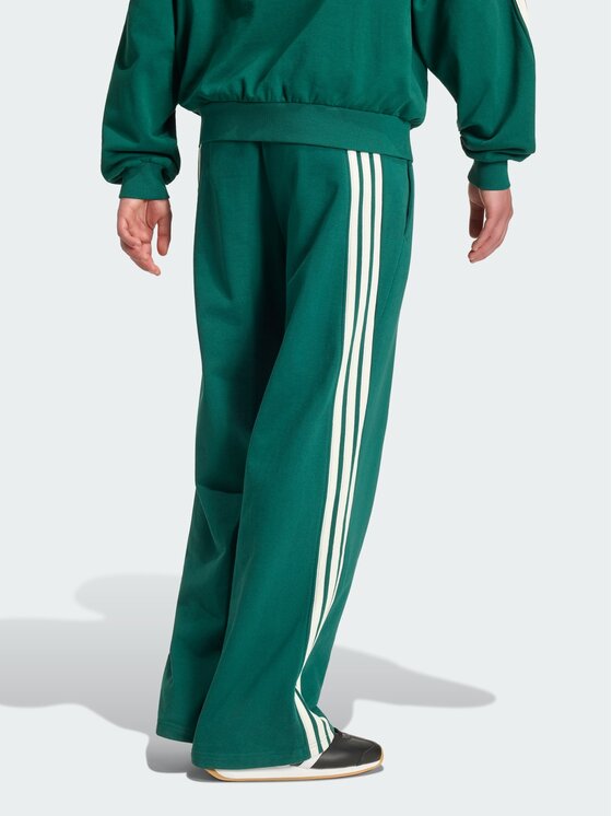 adidas adidas Spodnie materiałowe 167693 Zielony Loose Fit