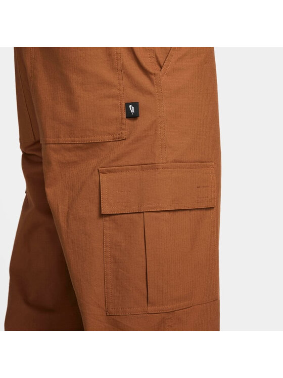 Nike Nike Spodnie materiałowe Club Cargo Pants Brązowy Regular Fit