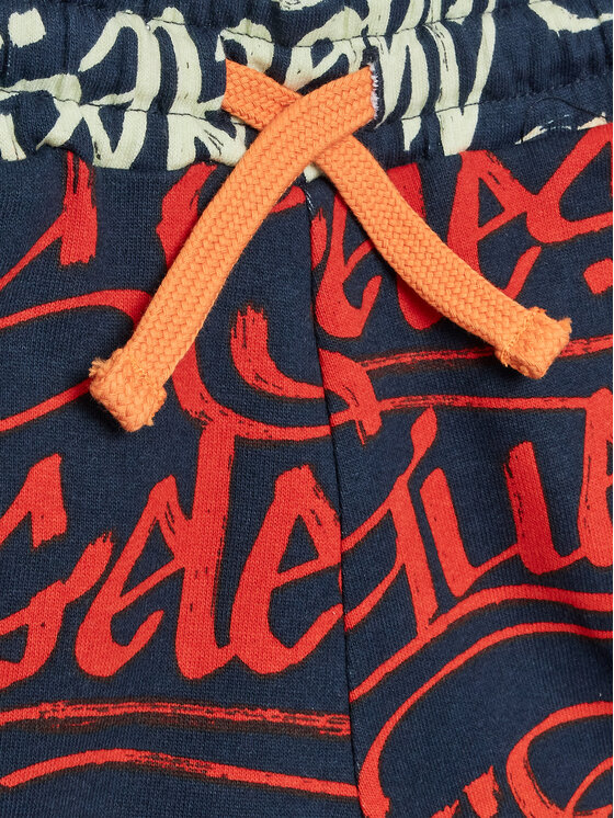 Guess Guess Sportske kratke hlače N3GD00 KA6R3 Šarena Regular Fit