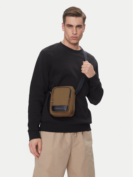 Tommy Hilfiger Tommy Hilfiger Torbica za okrog pasu Th Business Mini Reporter AM0AM13190 Rjava