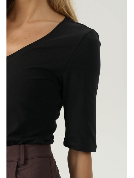 Femestage Femestage T-Shirt Femestage AB BASE TSH1590-020 Czarny Regular Fit