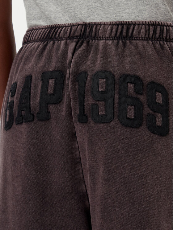Gap Gap Donji dio trenerke 672610-02 Smeđa Baggy Fit
