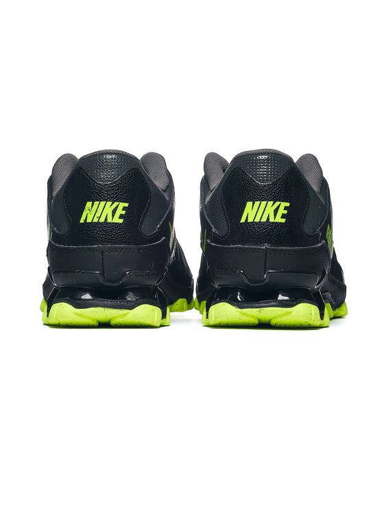 Nike Nike Sneakersy M REAX 8 TR MESH Czarny