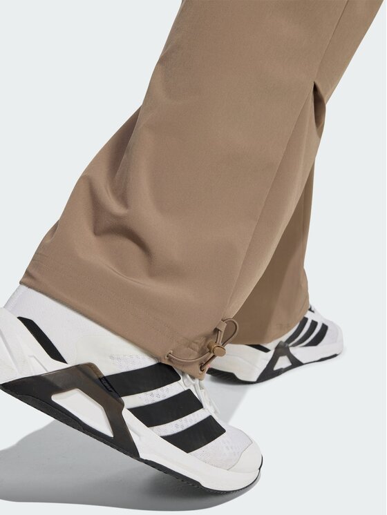adidas adidas Spodnie materiałowe 156079 Beżowy Loose Fit