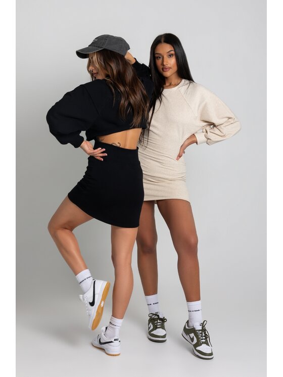 Chiara Wear Chiara Wear Sukienka dzianinowa BACKLESS Czarny Regular Fit