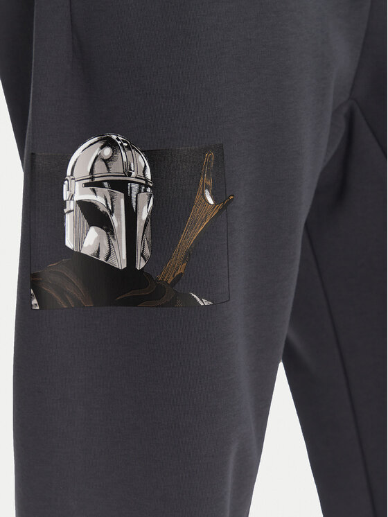 adidas adidas Долнище анцуг Star Wars The Mandalorian™ JI5724 Сив Regular Fit
