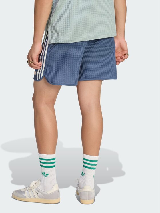 adidas adidas Szorty materiałowe 164259 Niebieski jasny Loose Fit