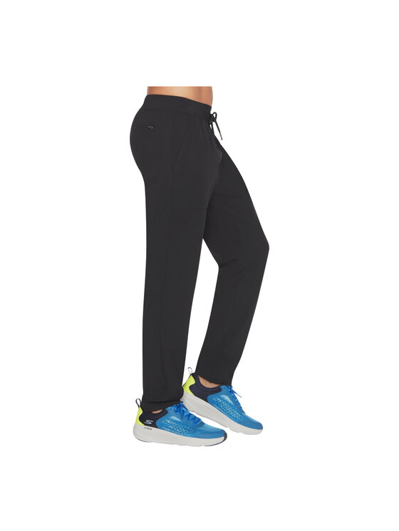 Skechers Skechers Spodnie dresowe MPT137-BLK Czarny Regular Fit
