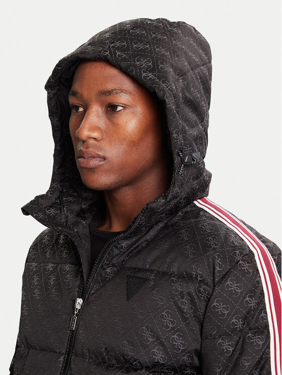 Guess Guess Преходно яке 179264 Черен Classic Fit