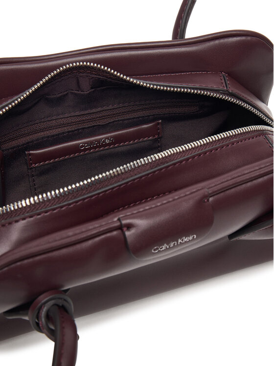 Calvin Klein Calvin Klein Geantă Emblem Trio Shoulder Bag LV04F3369G Vișiniu