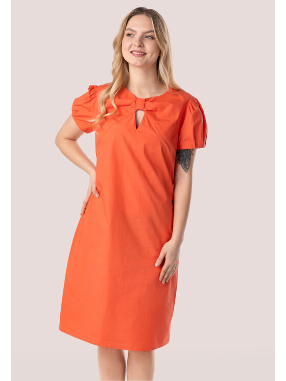 QUIOSQUE QUIOSQUE Sukienka codzienna 4OB002 Pomarańczowy Regular Fit