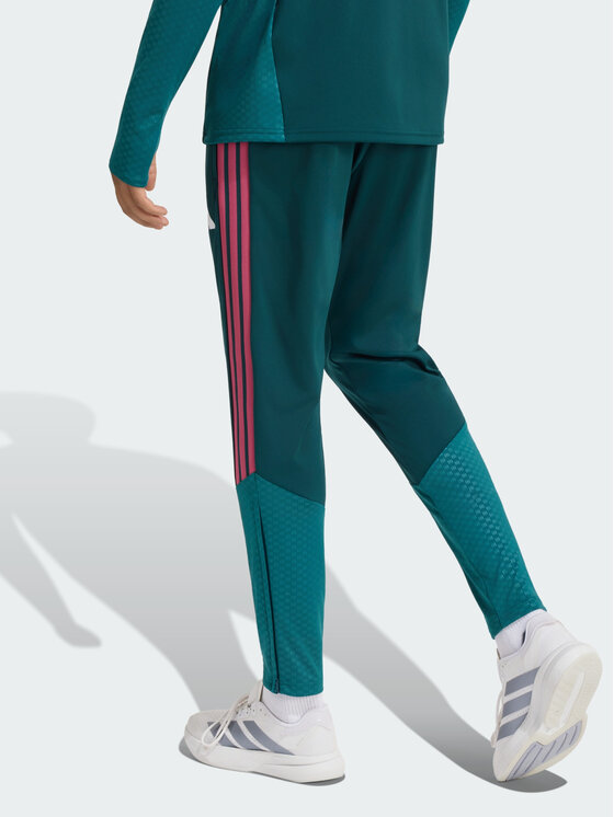 adidas adidas Spodnie dresowe Real Madrid 26/27 Tiro26 Competition Training Zielony Slim Fit