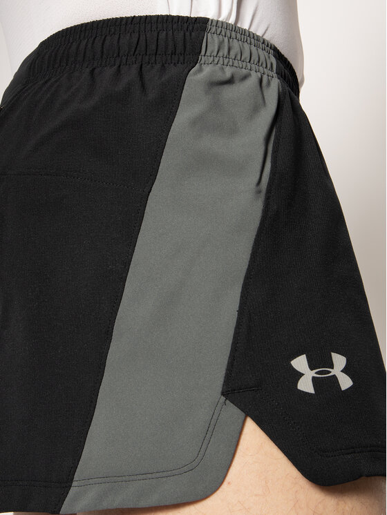Under Armour Under Armour Sport rövidnadrág Ua Launch Sw 1326570 Fekete Fitted Fit