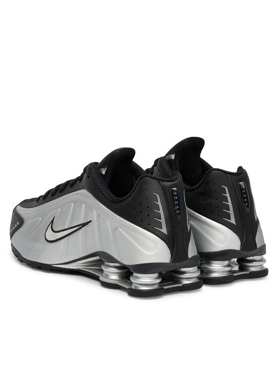 Nike Nike Sneakersy Shox R4 HQ1988 007 Srebrny