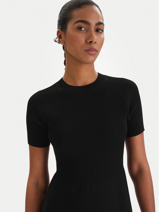 Armani Exchange Armani Exchange Trikotažinė suknelė XW001885 AF10352 Juoda Regular Fit