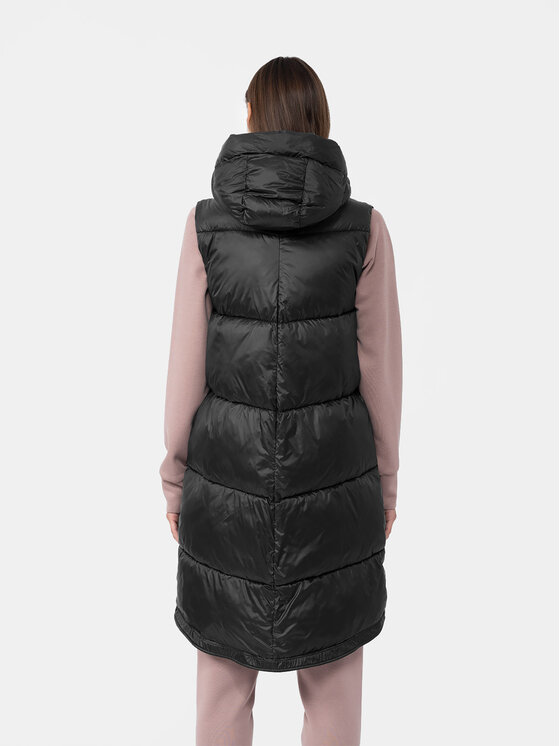 4F 4F Varrukateta jakk 4FAW23TVESF074 Must Regular Fit