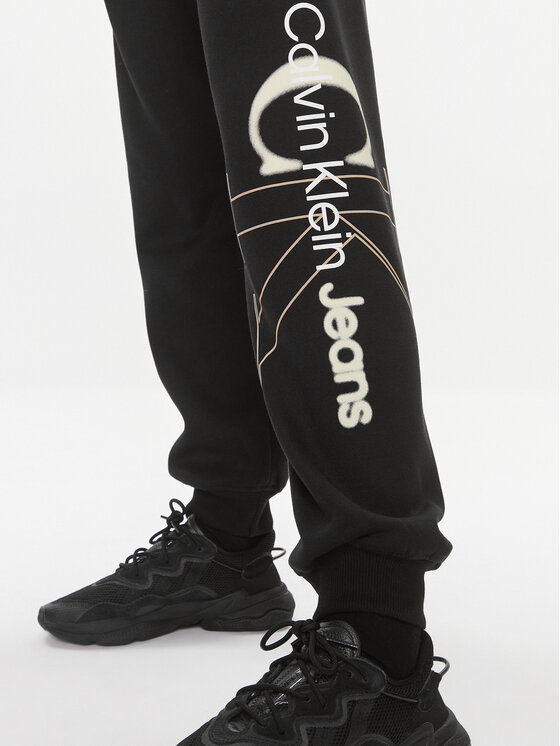 Calvin Klein Jeans Calvin Klein Jeans Sportinės kelnės Bold Monologo J20J222606 Juoda Relaxed Fit