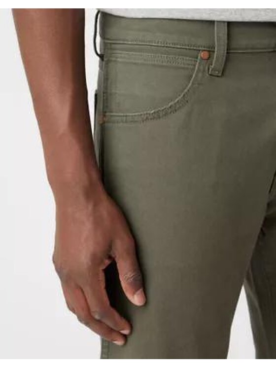 Wrangler Wrangler Pantaloni di tessuto LARSTON Verde Slim Fit