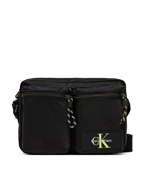 Calvin Klein Calvin Klein Taška cez rameno Tech Utility Camera Bag LV04G3178G Čierna