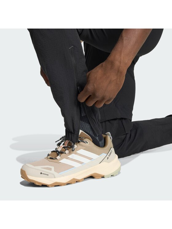 adidas adidas Spodnie outdoor 161513 Czarny Regular Fit