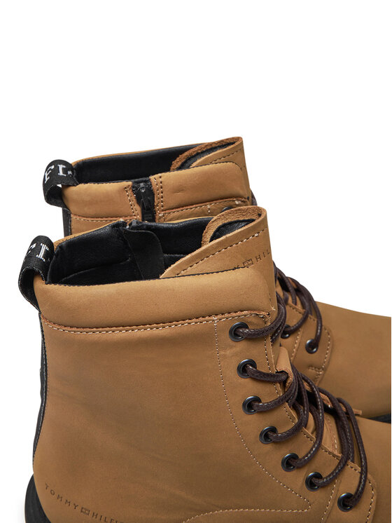 Tommy Hilfiger Tommy Hilfiger Pohodni čevlji Casual Hilfiger Chunk Z Nbk Boot FM0FM05149 Rjava