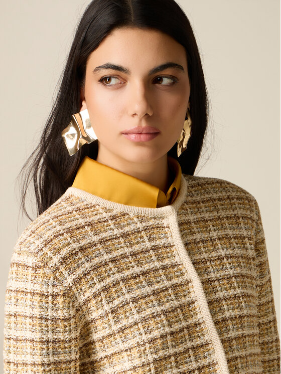 Oltre Oltre Sweter M068J005370N0R2 Kremowy Boxy Fit