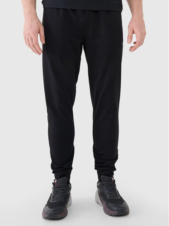 4F 4F Spodnie dresowe 4FWSS26TFTRM1046-20 Czarny Active Fit