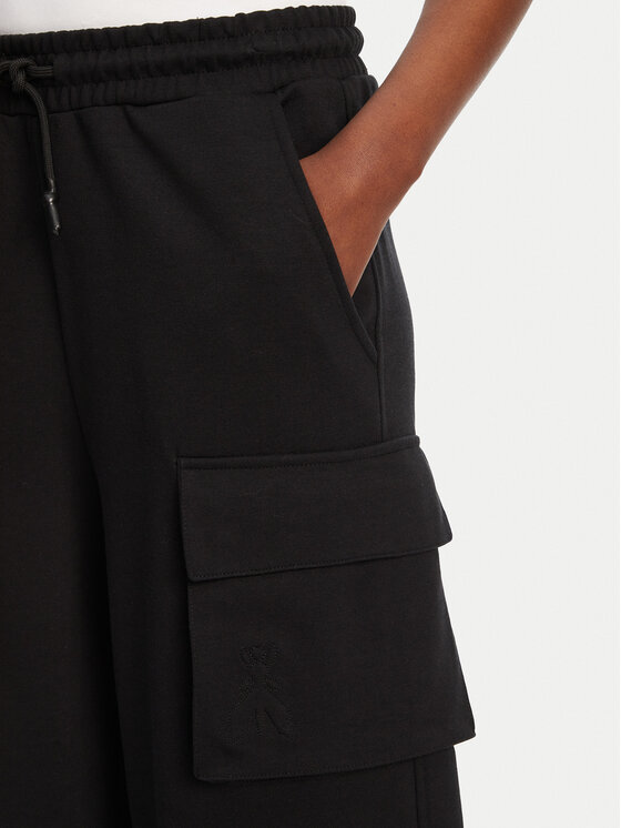 Patrizia Pepe Patrizia Pepe Долнище анцуг 8P0617/J219-K103 Черен Relaxed Fit