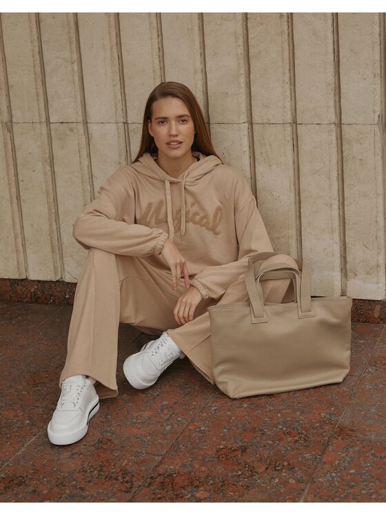 Estro Estro Sneakersy ER00111981 Biela