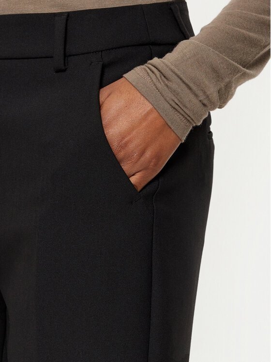 Weekend Max Mara Weekend Max Mara Chino hlače Rana 2515131031 Črna Slim Fit
