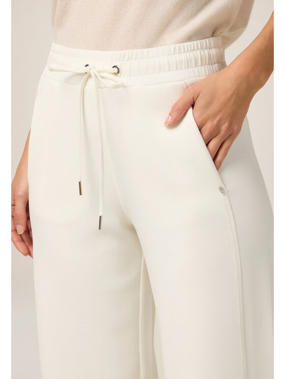 Oltre Oltre Pantaloni di tessuto P828J002382N011 Bianco Boy Fit