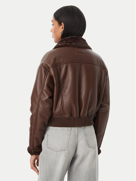 Marilyn Monroe Marilyn Monroe Geacă din imitație de piele 62KOZD1600 Maro Regular Fit