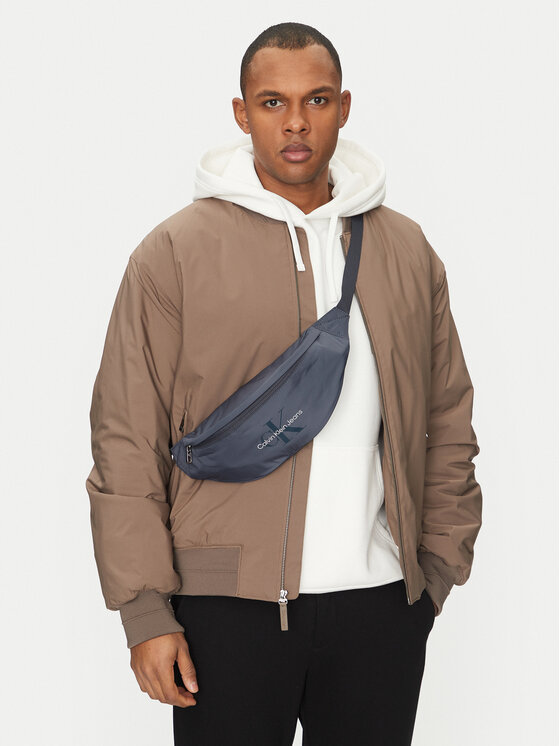 Calvin Klein Jeans Calvin Klein Jeans Чанта за кръст Sport Essentials Waistbag 38 LV04G3001G Тъмносин
