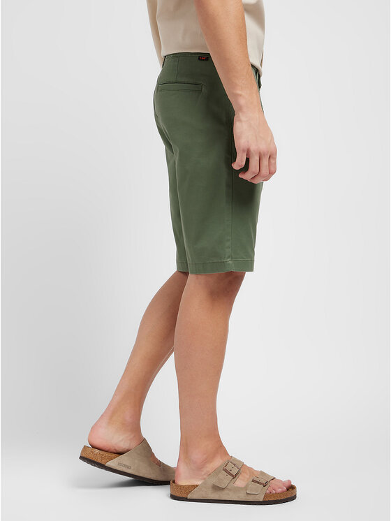 Lee Lee Szorty materiałowe REGULAR CHINO SHORT Zielony Regular Fit