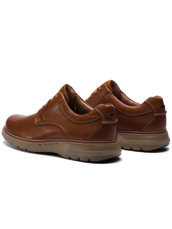 Clarks P buty Un Ramble Lo 261369967 Br zowy Modivo.pl