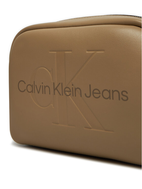 Calvin Klein Jeans Calvin Klein Jeans Ročna torba Sculpted Camera Bag18 Mono K60K612220 Rjava