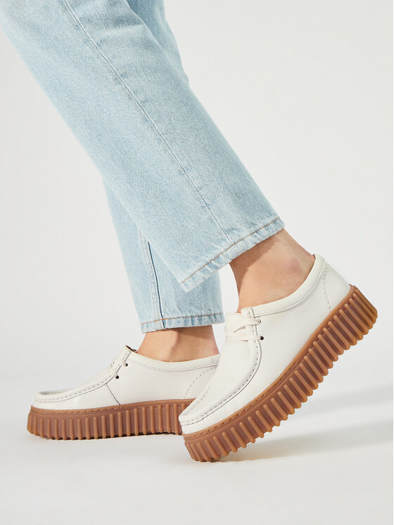 Półbuty Clarks Torhill Bee 26172085 Écru | eobuwie.com.pl