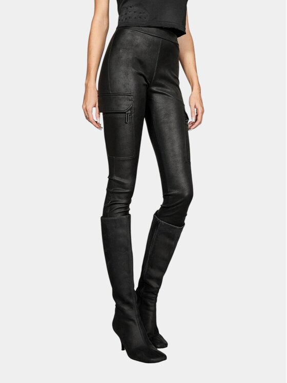 MADE BY SOCIETY MADE BY SOCIETY Spodnie materiałowe KINETIC BOX - P27888 Czarny Basic Fit