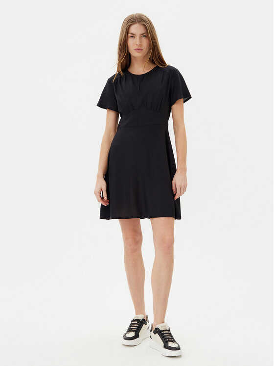 Volcom Volcom Rochie de zi Surfpunk B1312418 Negru Regular Fit