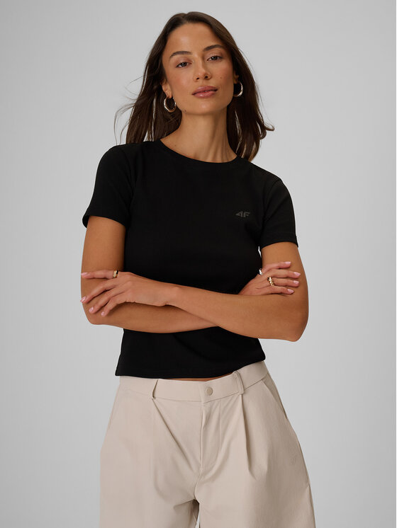 4F 4F T-Shirt BASIC+ Czarny Slim Fit