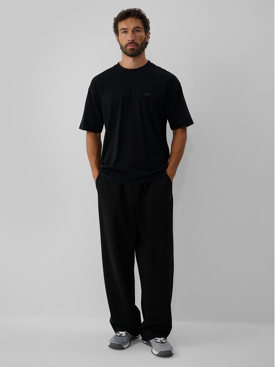 4F 4F T-Shirt COMMERCIAL Czarny Loose Fit