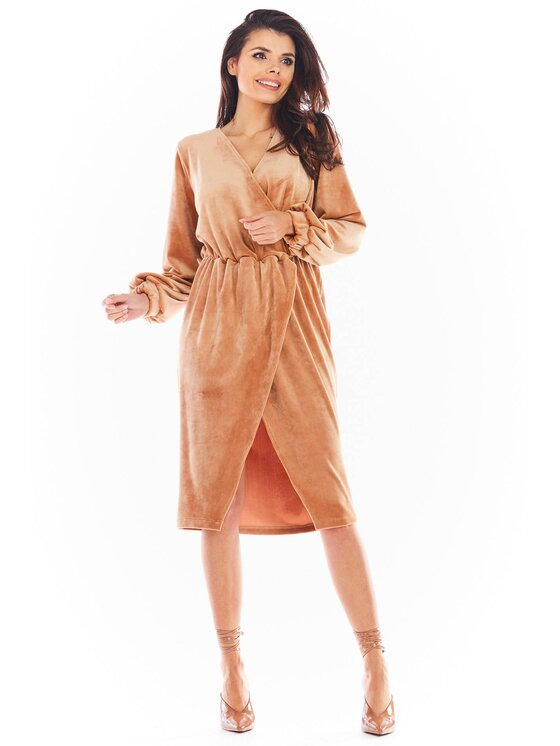 Awama Awama Vestito di maglia A406 Beige Basic Fit