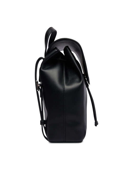 Calvin Klein Calvin Klein Nahrbtnik Bold Ck Flap Mini Backpack LV04F3893G Črna