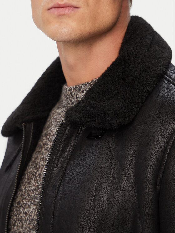 Guess Guess Изкуствен кожух M6BL40 W4152 Черен Regular Fit