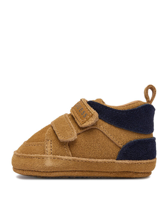 Guess Guess Mehki čeveljčki za dojenčke CEO-CM251231-1 Svetlo rjava
