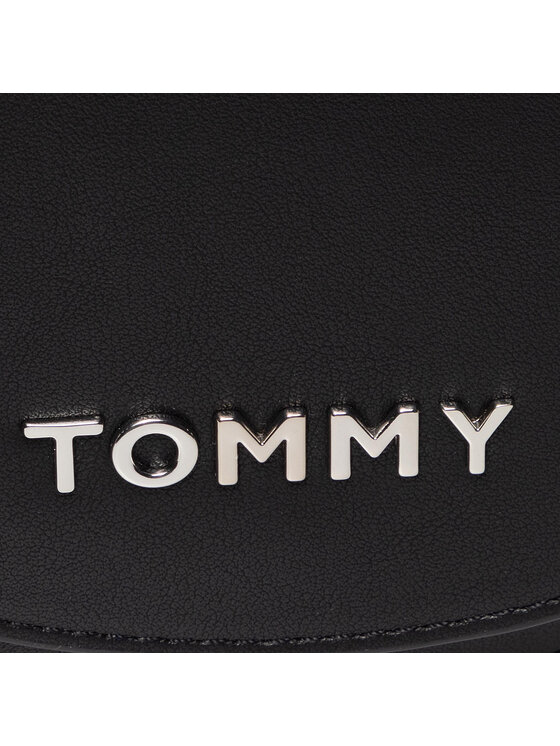 Tommy Hilfiger Tommy Hilfiger Ročna torba Tommy Staple Saddle AW0AW08226 Črna