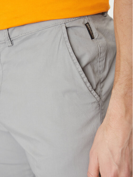 Napapijri Napapijri Chino hlače M-Puyo NP0A4H98 Siva Slim Fit