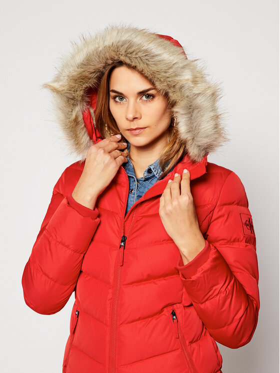J20J215003 Raudona Slim Fit • Modivo 