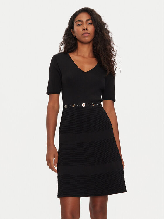 Vestito in maglia nero hot sale