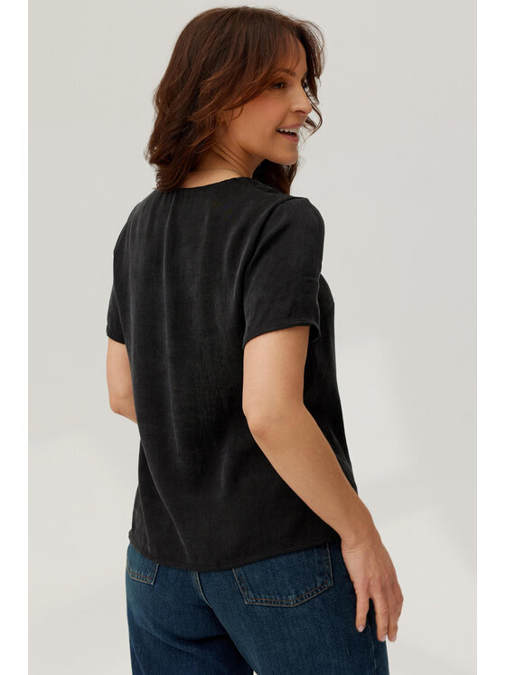 Lunedi Lunedi T-Shirt V z Tancelu i Wiskozy Czarny Regular Fit